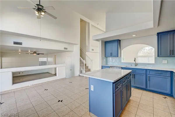 $2,700 | 2546 Claridge Avenue, Henderson, NV 89074