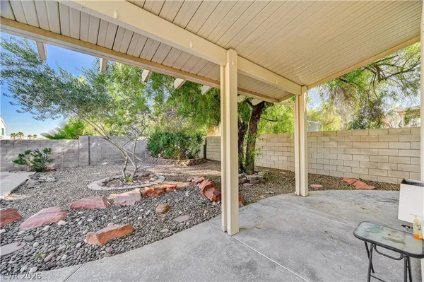$2,700 | 2546 Claridge Avenue, Henderson, NV 89074