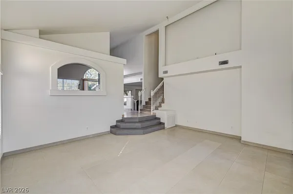 $2,700 | 2546 Claridge Avenue, Henderson, NV 89074