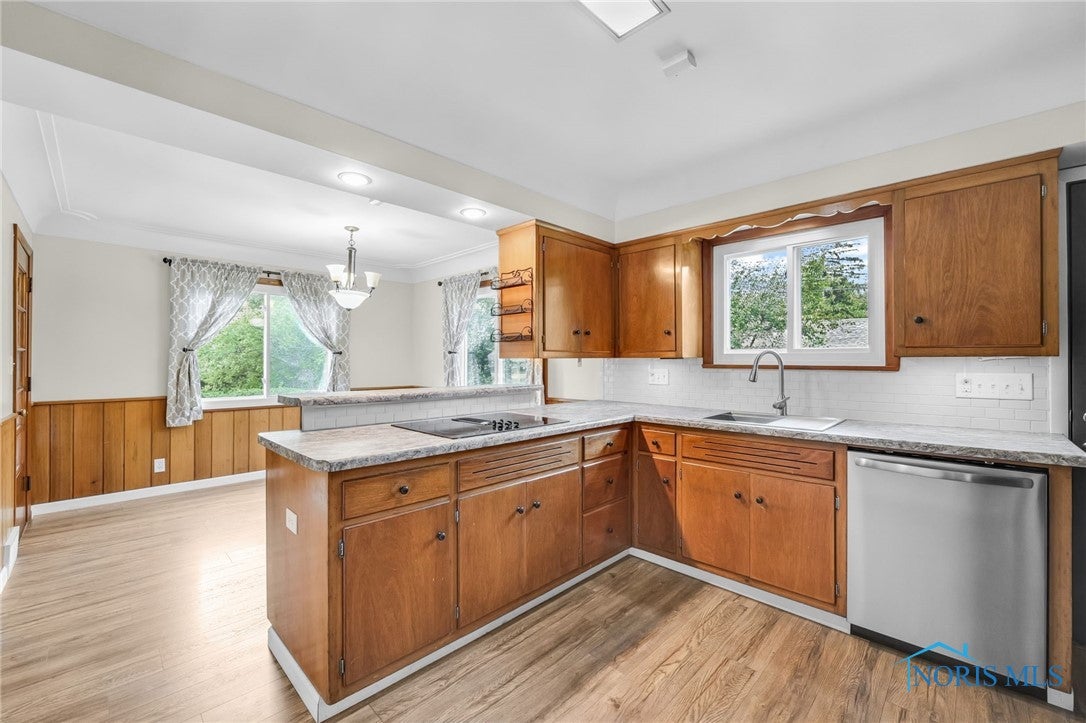 1053 Malcolm Road Toledo, OH 43615 - Photo 11 of 34 Gallery Image 11