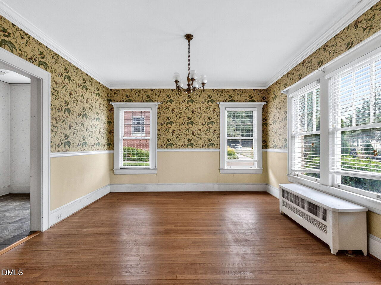 1509 Caswell Street Raleigh, NC 27608 - Photo 5 of 23