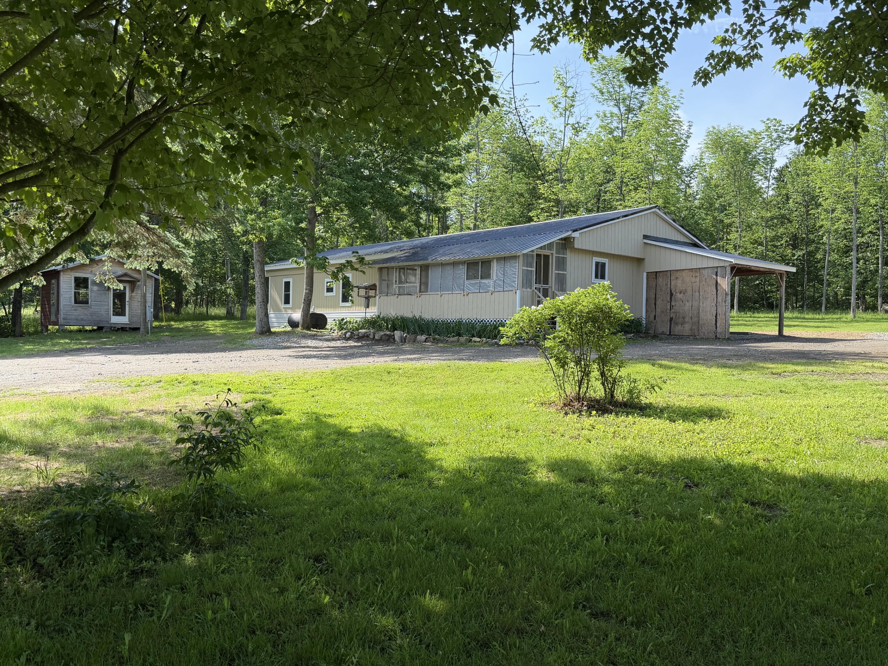 199 Dunn Road Dexter, ME 04930 - Photo 1 of 61 1