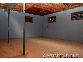 4 Edna Oaks Road Hendersonville, NC 28792 - Photo 16 of 19 a view of an empty room