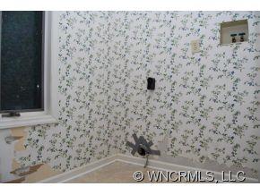 4 Edna Oaks Road Hendersonville, NC 28792 - Photo 8 of 19 a view of a sink
