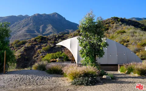$1,450,000 | 34550 Mulholland Highway, Malibu, CA 90265