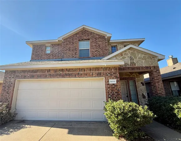 $2,100 | 1225 Alder Tree Lane, Royse City, TX 75189