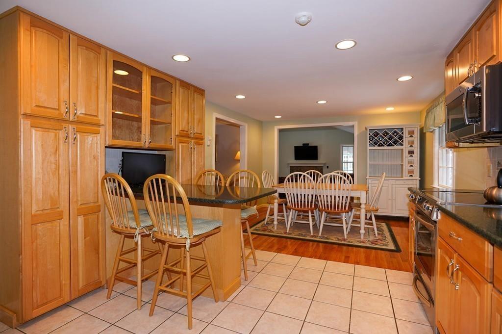 32 Spectacle Hill Road Bolton, MA 01740 - Photo 6 of 35 Gallery Image 6