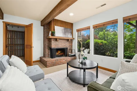 $1,988,000 | 4730 154th Place Southeast, Bellevue, WA 98006