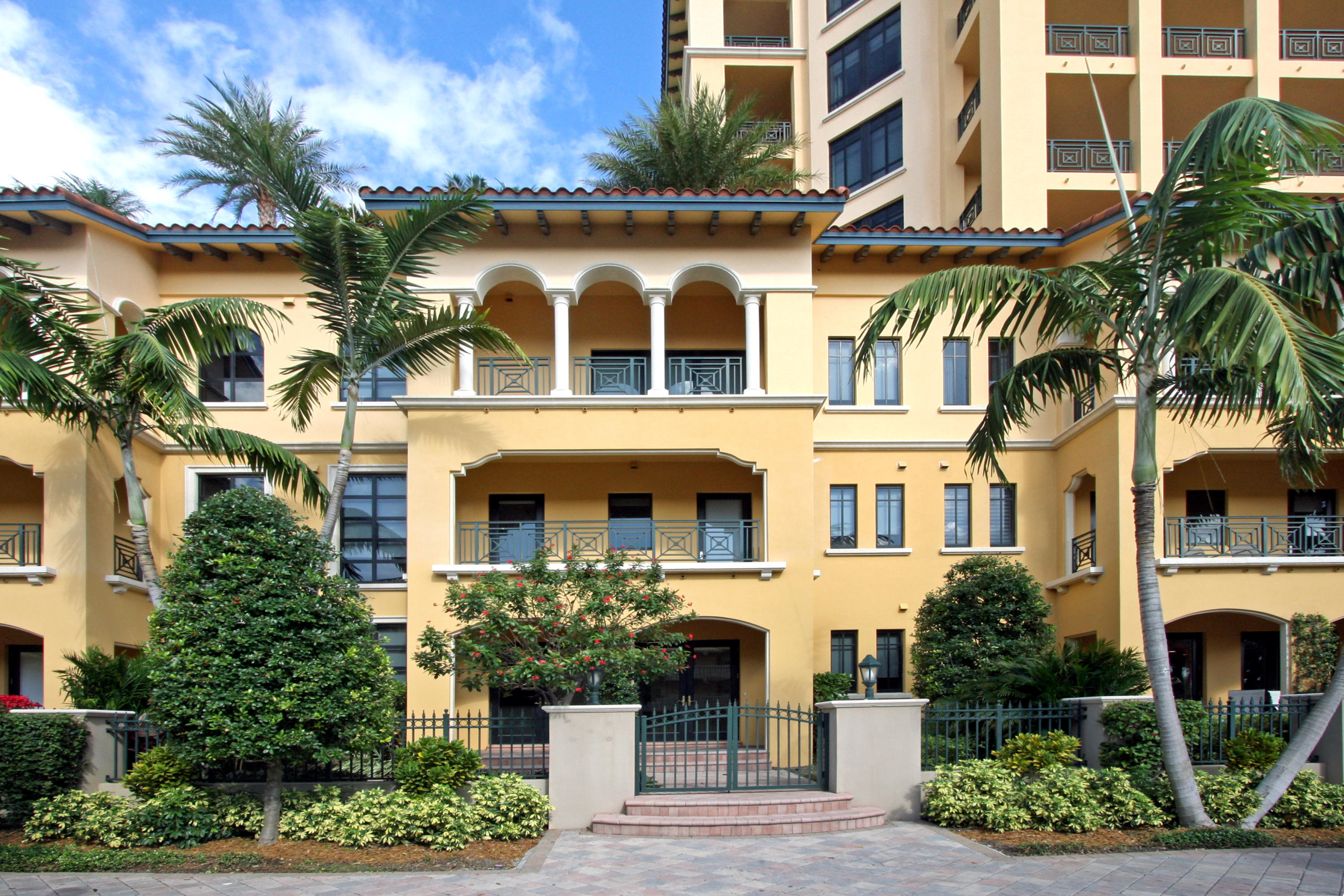 200 East Palmetto Park Road, Unit TH4 Boca Raton, FL 33432 - Photo 1 of 1 Exterior