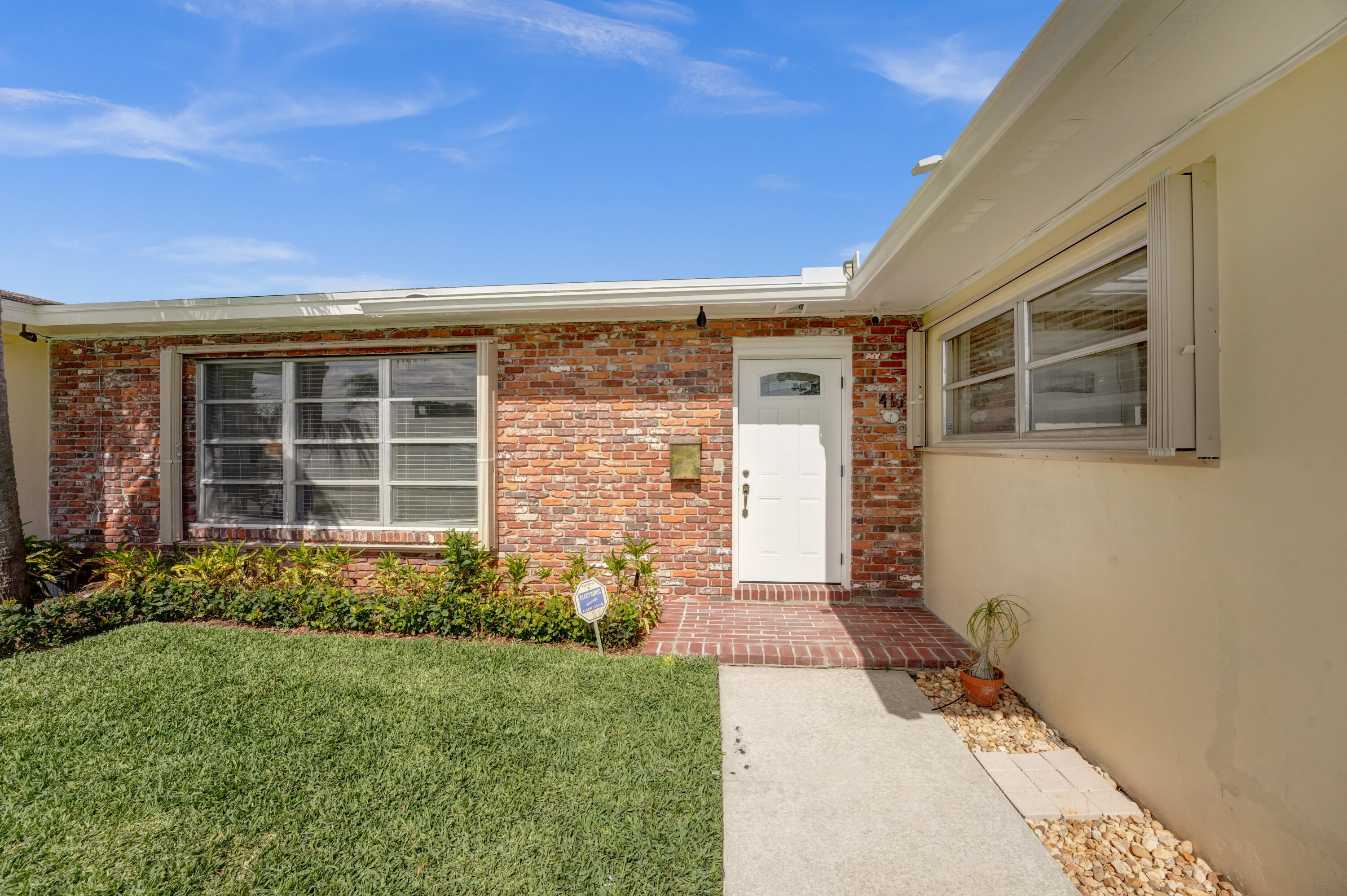 419 Marlin Road North Palm Beach, FL 33408 - Photo 12 of 68 RJP03577