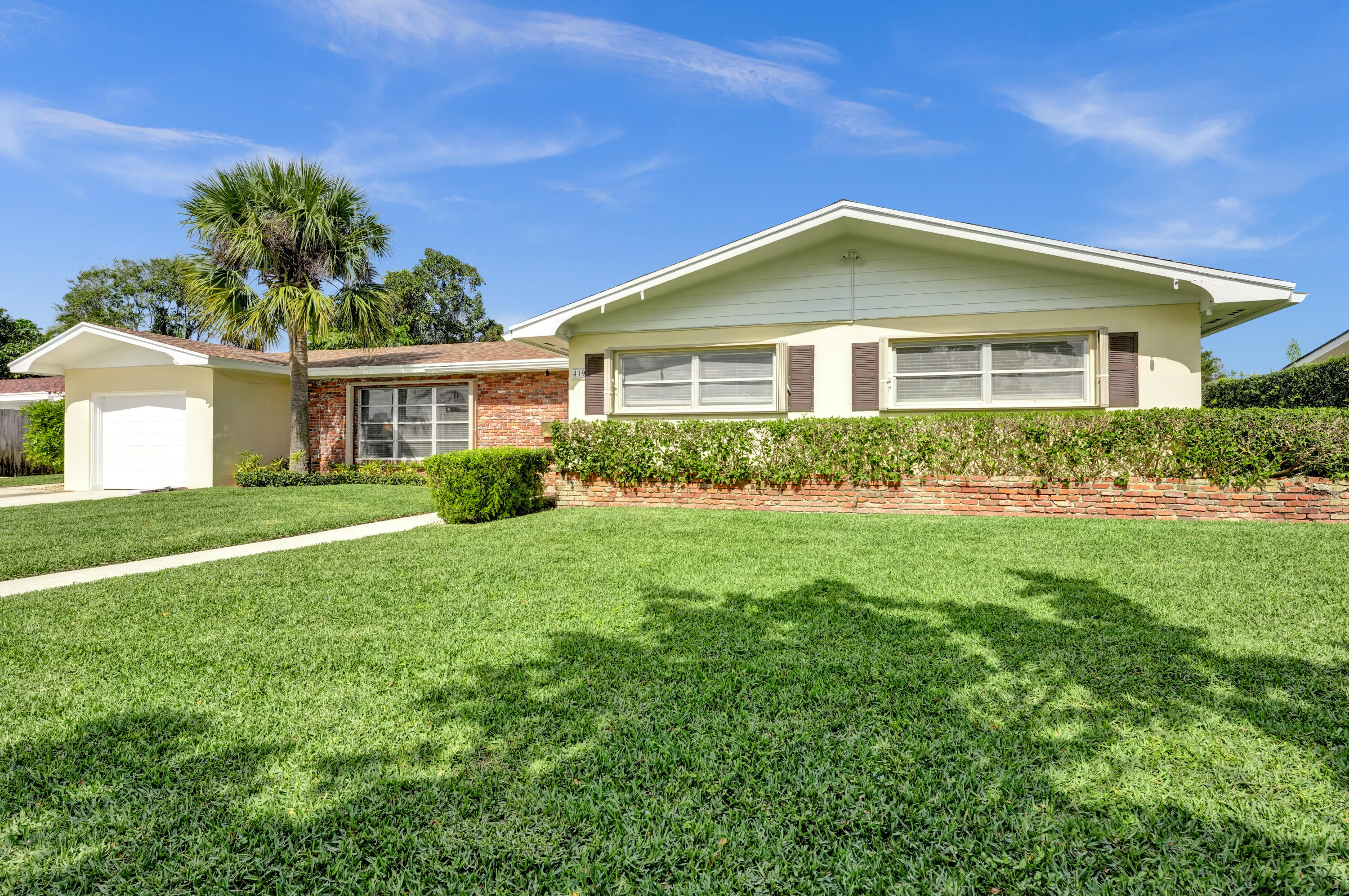 419 Marlin Road North Palm Beach, FL 33408 - Photo 4 of 68 RJP03565