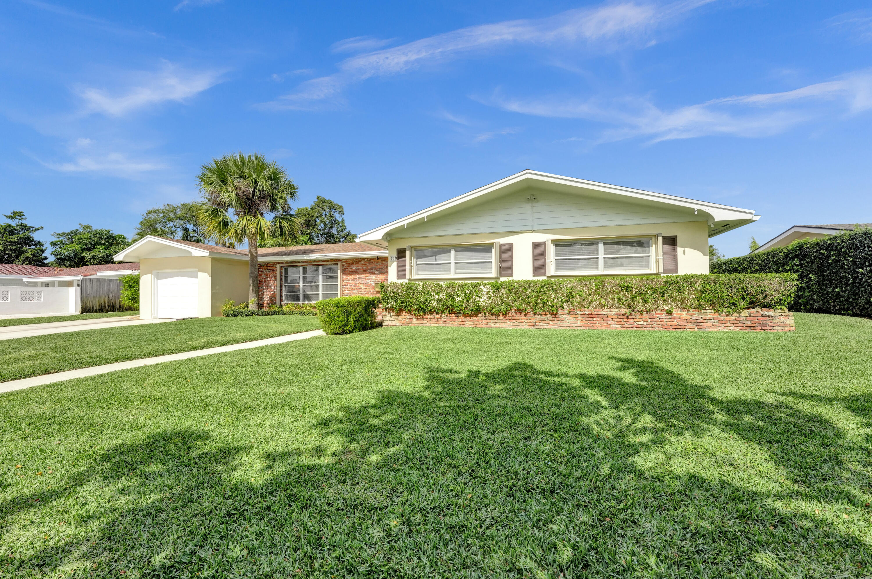 419 Marlin Road North Palm Beach, FL 33408 - Photo 5 of 68 RJP03562