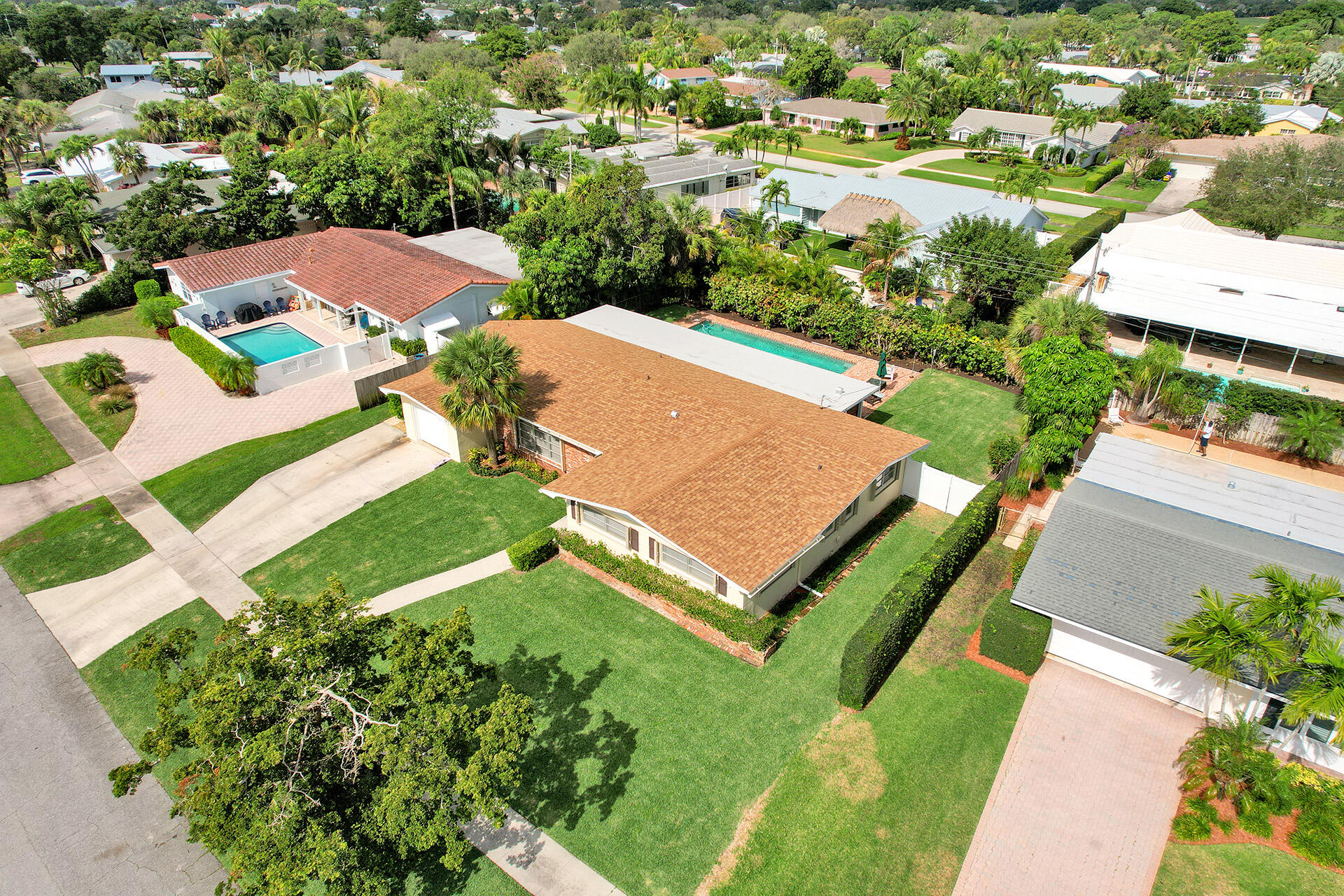 419 Marlin Road North Palm Beach, FL 33408 - Photo 7 of 68 DJI_0682