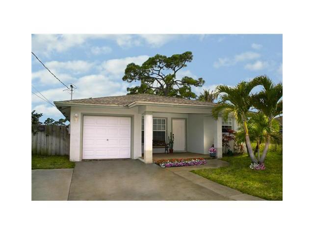 6690 4th Street Jupiter, FL 33458 - Photo 1 of 13 Primary Photo