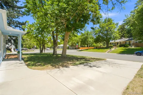 $559,500 | 5301 South Washington Street, Littleton, CO 80121