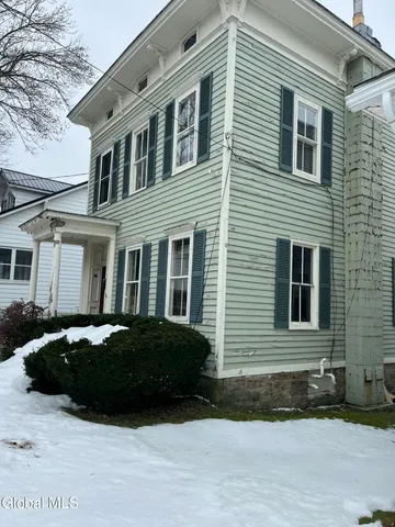 $44,999 | 133 Loomis Street, Little Falls, NY 13365