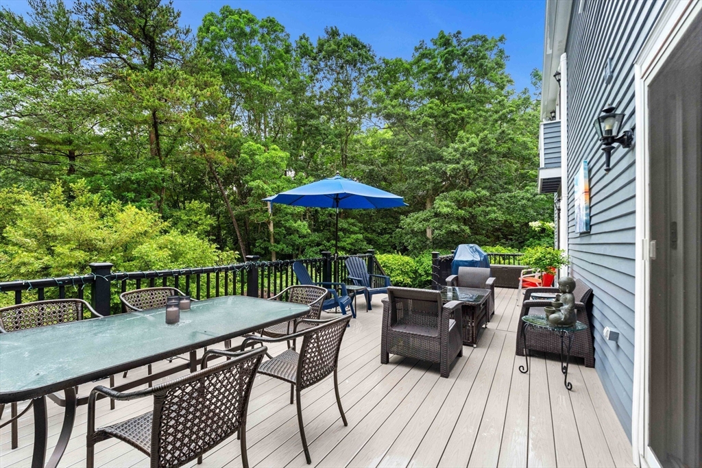 30 R Magnolia Avenue Gloucester, MA 01930 - Photo 4 of 40
