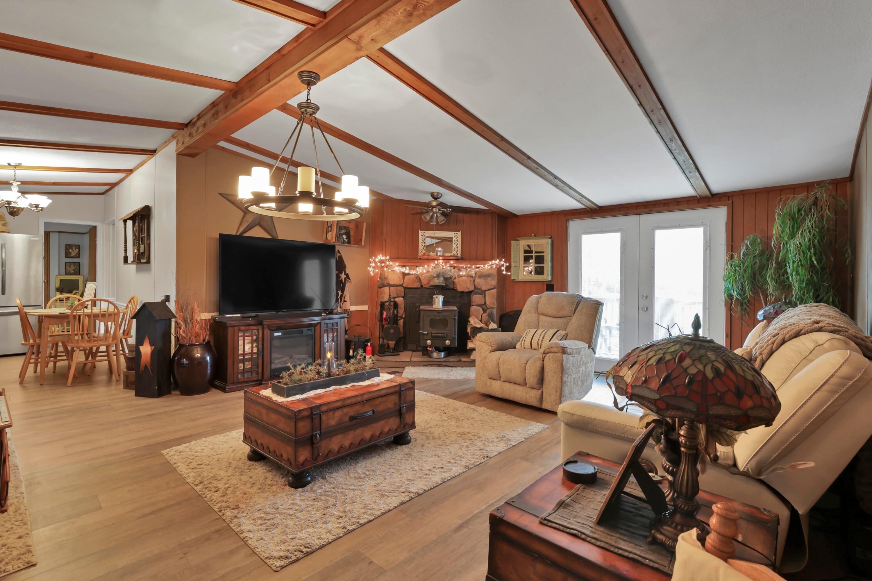 1181 Ostrander Road Ostrander, OH 43061 - Photo 10 of 40 Living Room