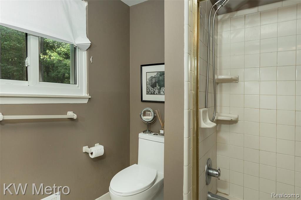 635 Timberline Drive Rochester Hills, MI 48309 - Photo 33 of 48
