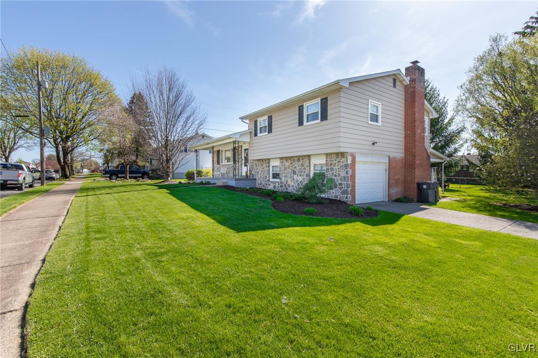 2873 Ivanhoe Road Bethlehem, PA 18017 - Photo 3 of 44 Gallery Image 3