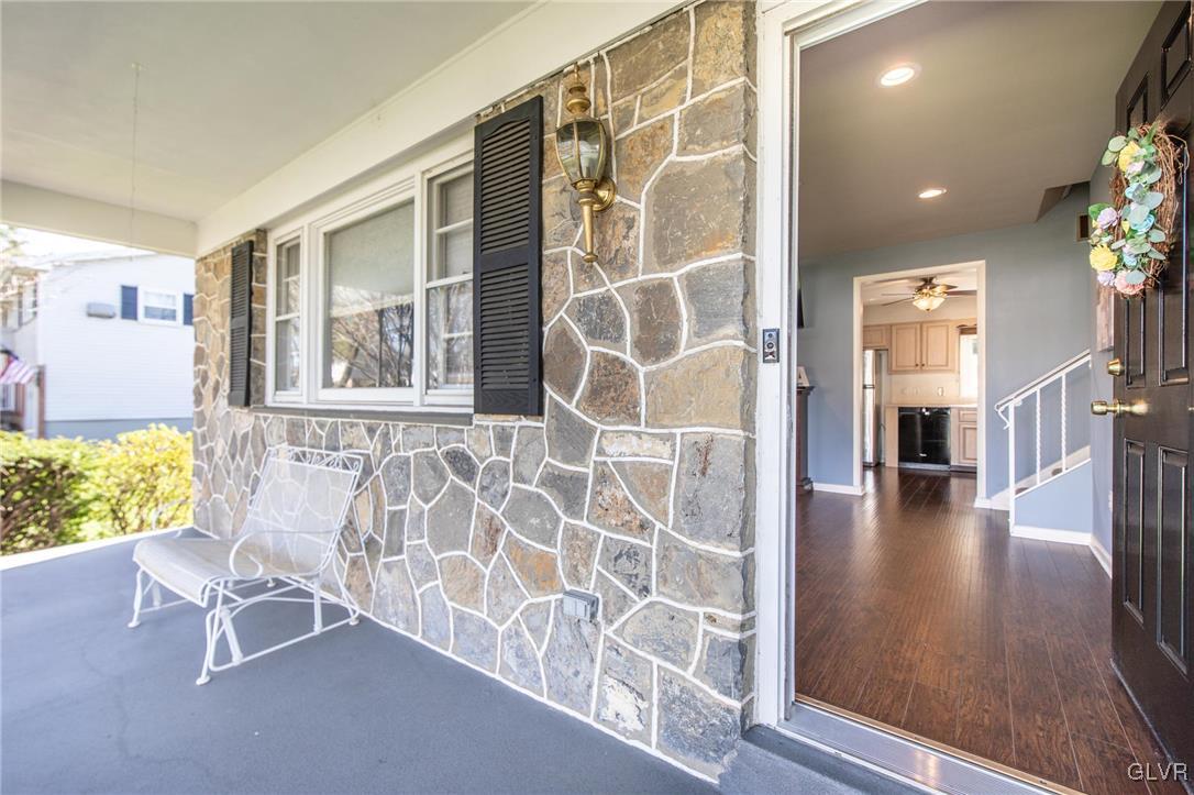2873 Ivanhoe Road Bethlehem, PA 18017 - Photo 6 of 44 Gallery Image 6