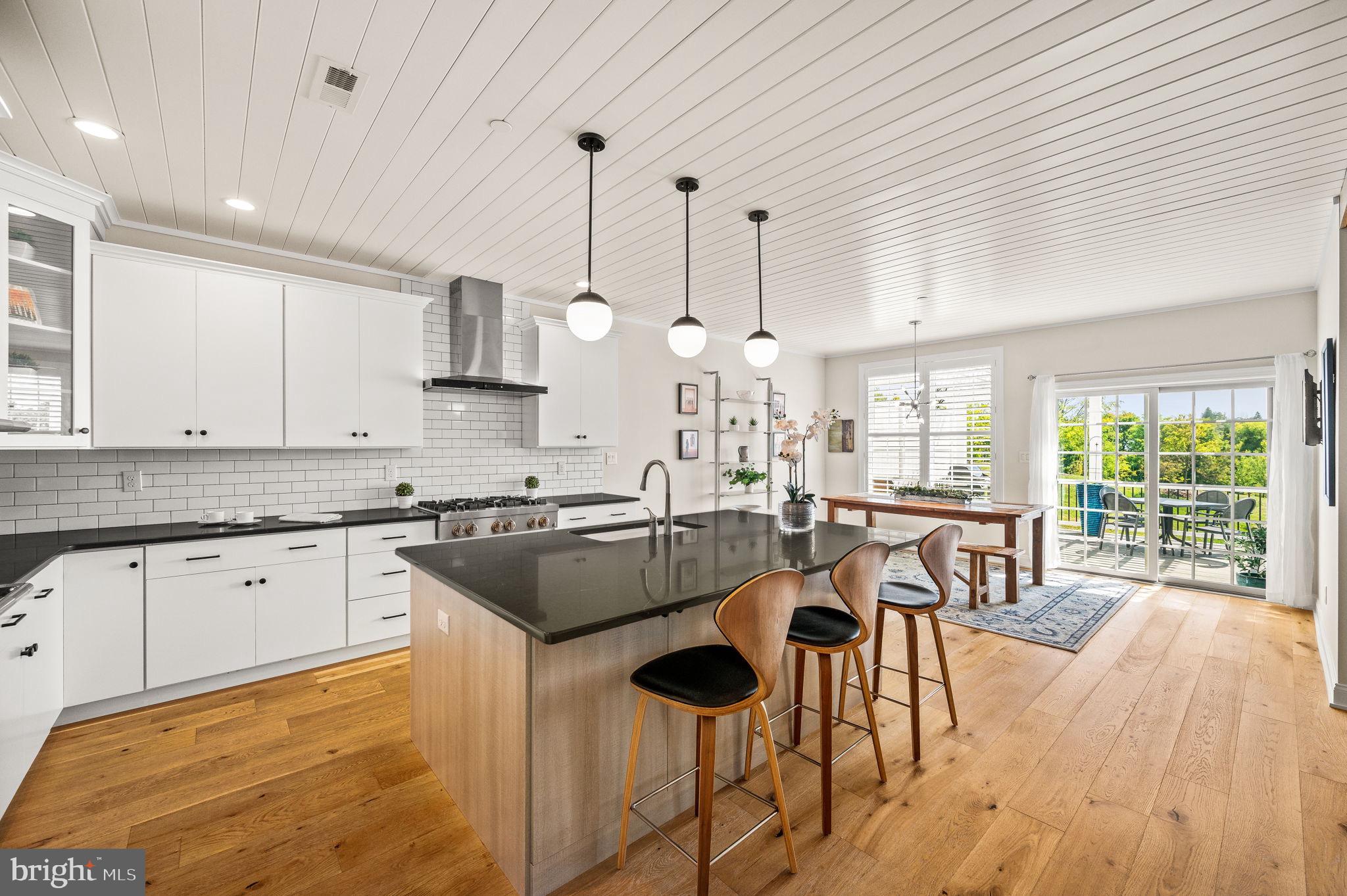 3845 Meadow View Farm Road Newtown Square, PA 19073 - Photo 14 of 66 Kitchen and Breakfast Area
