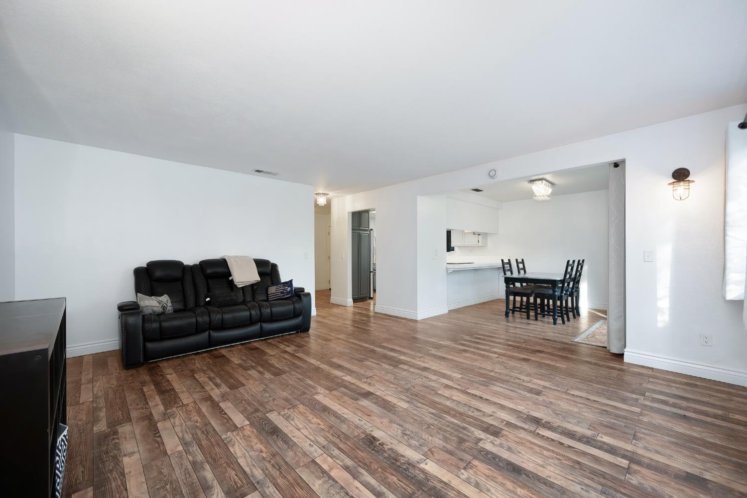 3955 Stonegate Court Loomis, CA 95650 - Photo 7 of 50