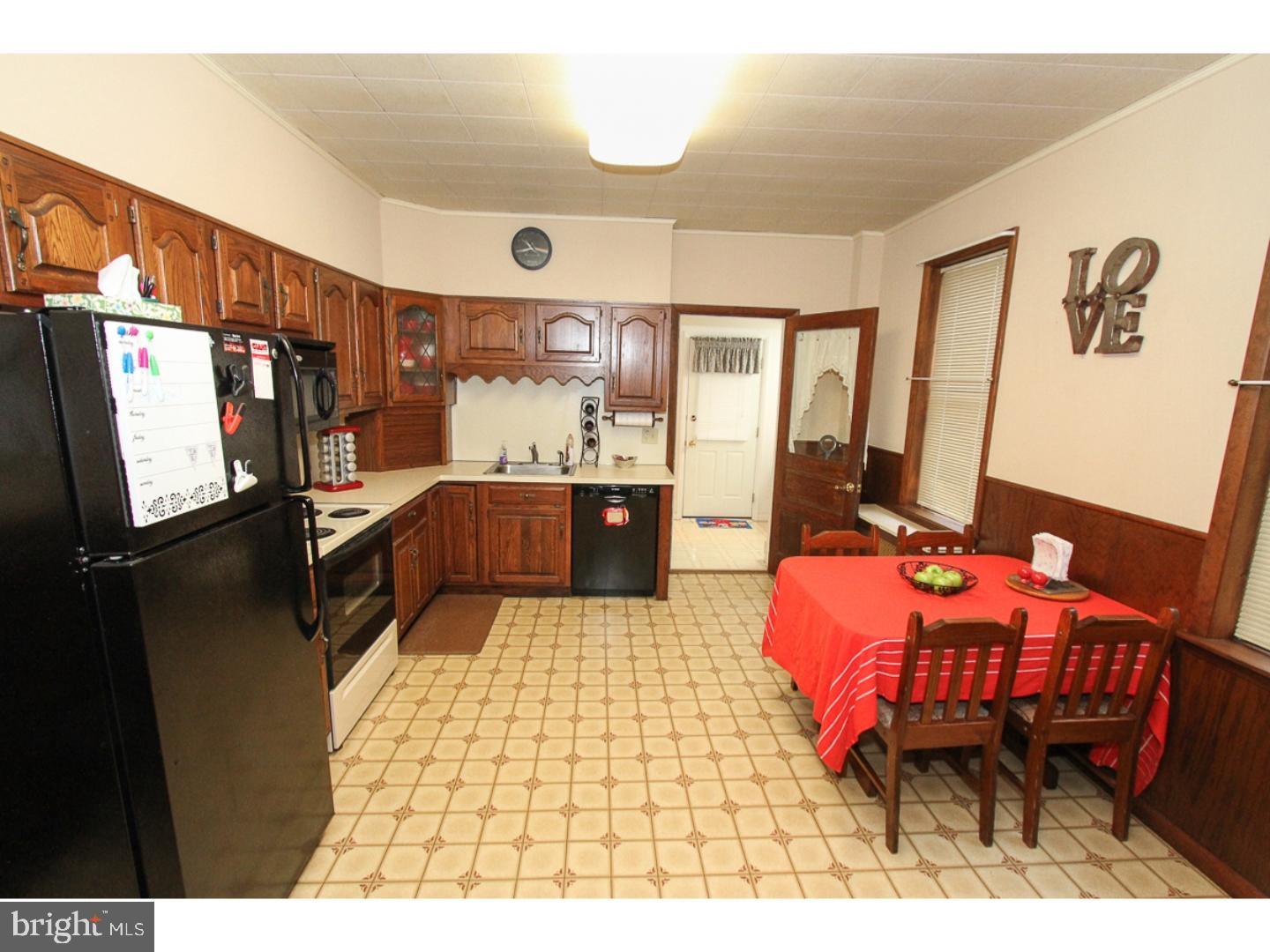 319 Spring Street Royersford, PA 19468 - Photo 8 of 25 Gallery Image 8