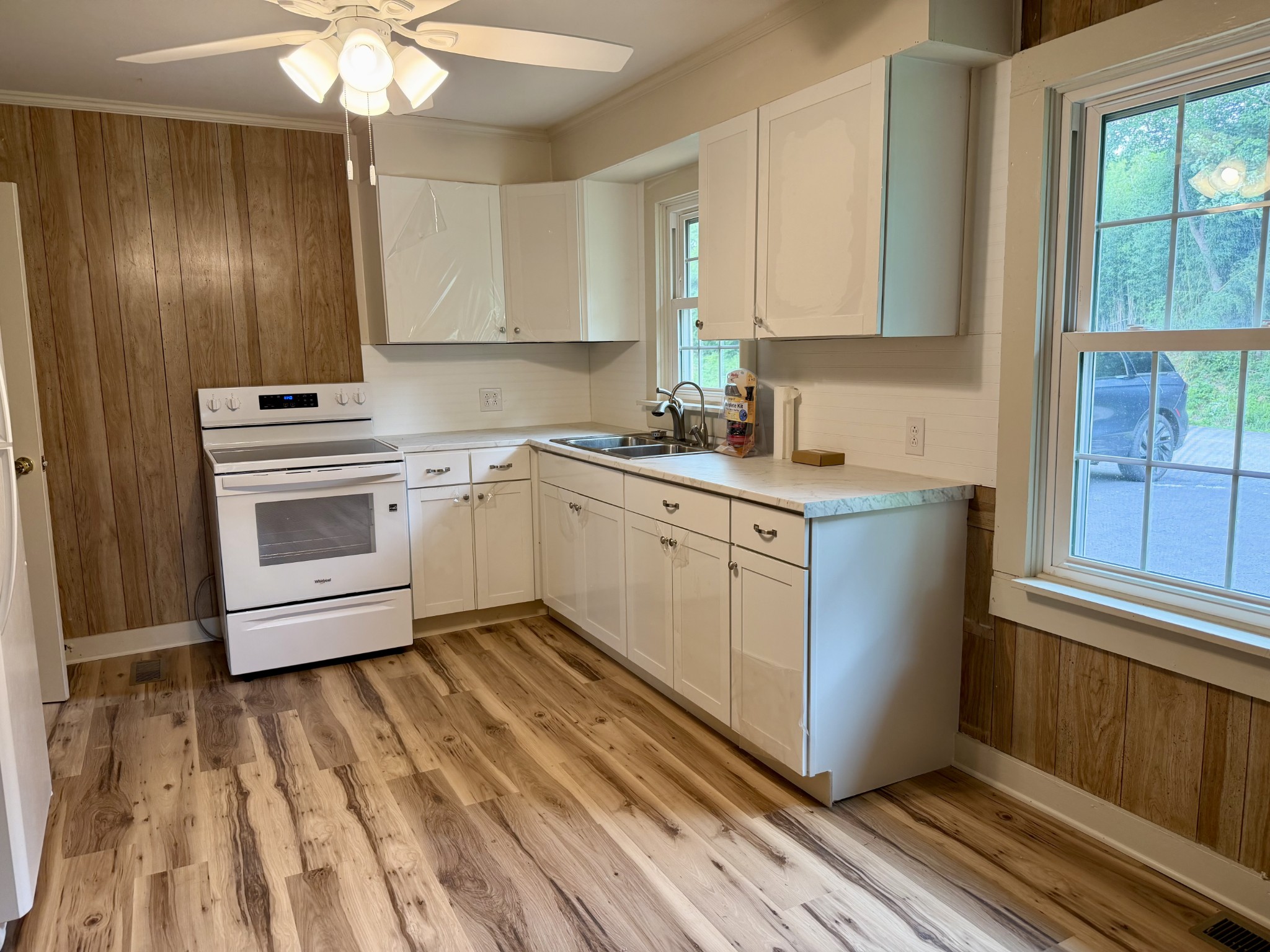 403 Old Morrison Road McMinnville, TN 37110 - Photo 10 of 21