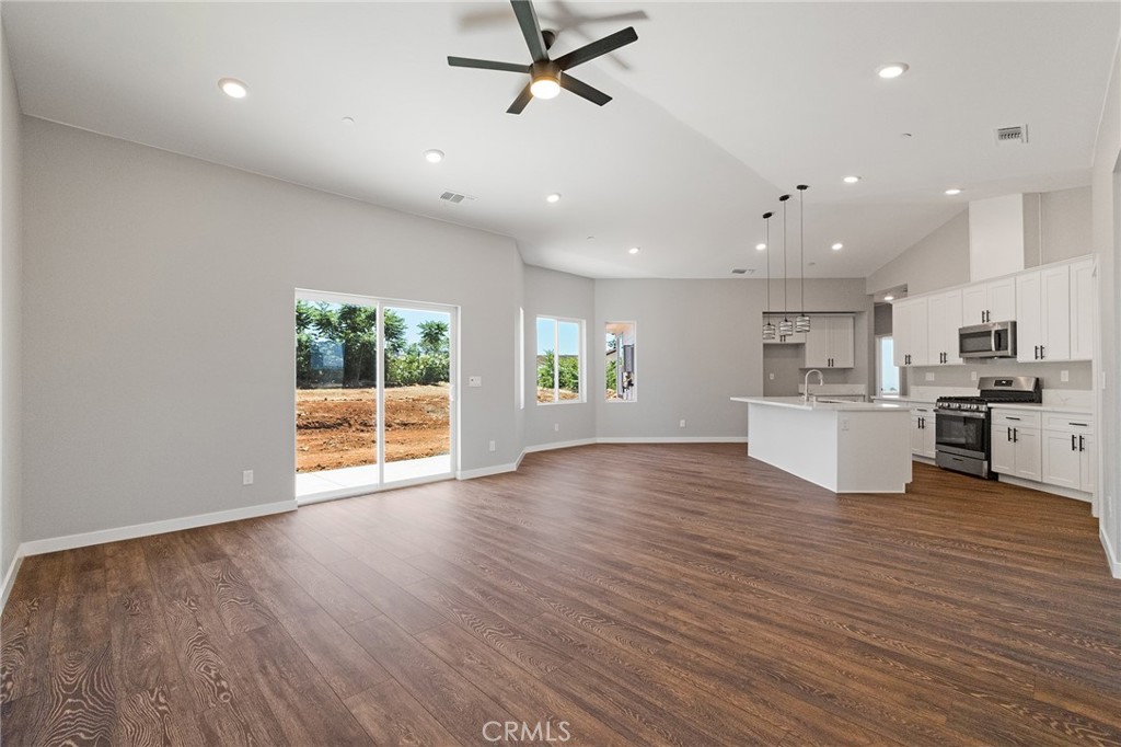 4656 Skyway Paradise, CA 95969 - Photo 13 of 61