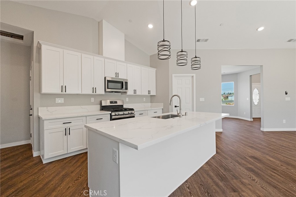 4656 Skyway Paradise, CA 95969 - Photo 16 of 61