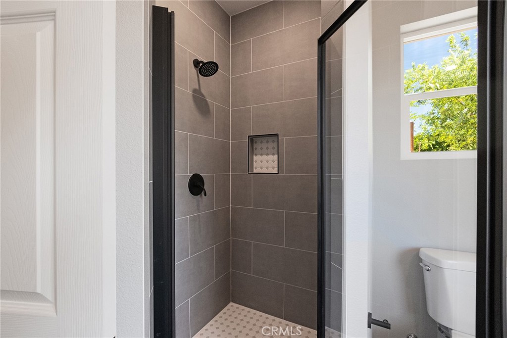 4656 Skyway Paradise, CA 95969 - Photo 30 of 61