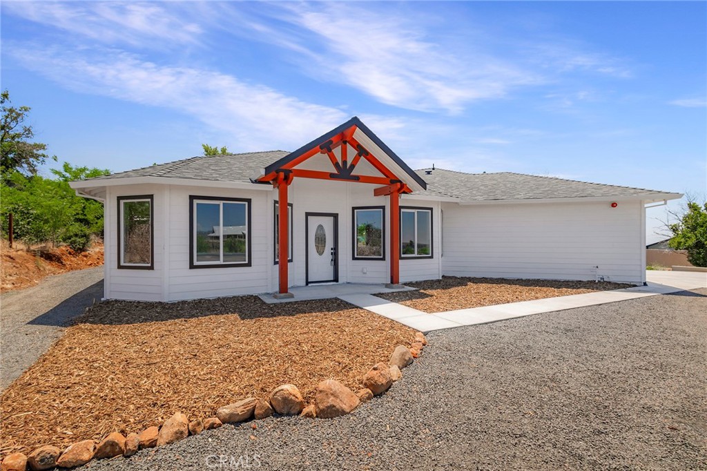 4656 Skyway Paradise, CA 95969 - Photo 3 of 61