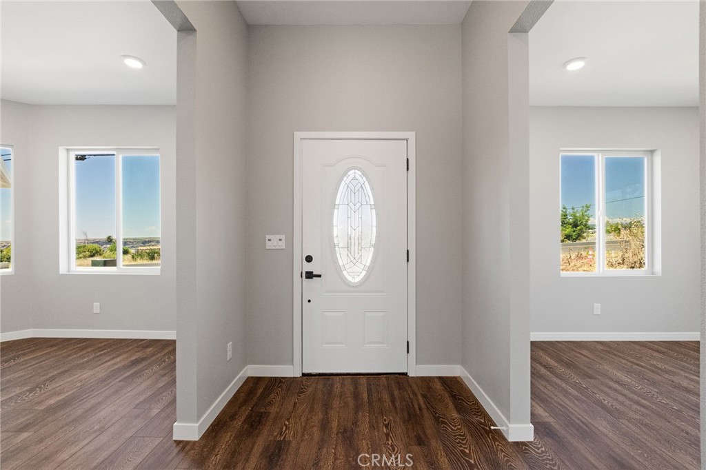 4656 Skyway Paradise, CA 95969 - Photo 6 of 61