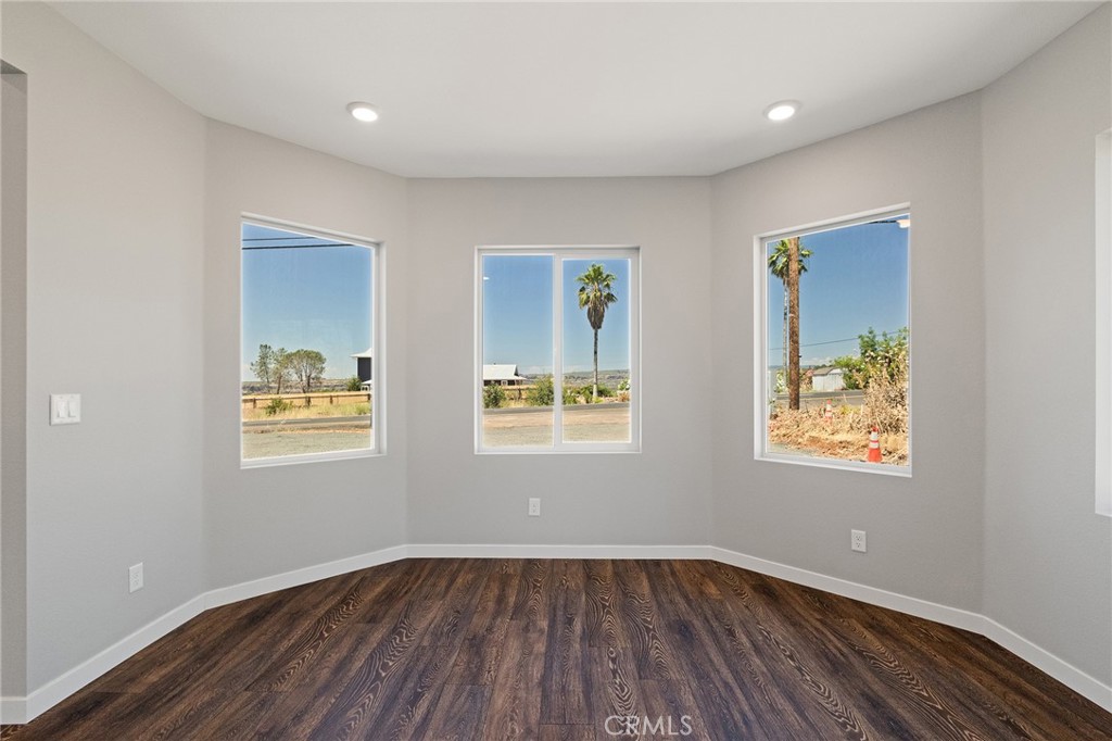 4656 Skyway Paradise, CA 95969 - Photo 9 of 61