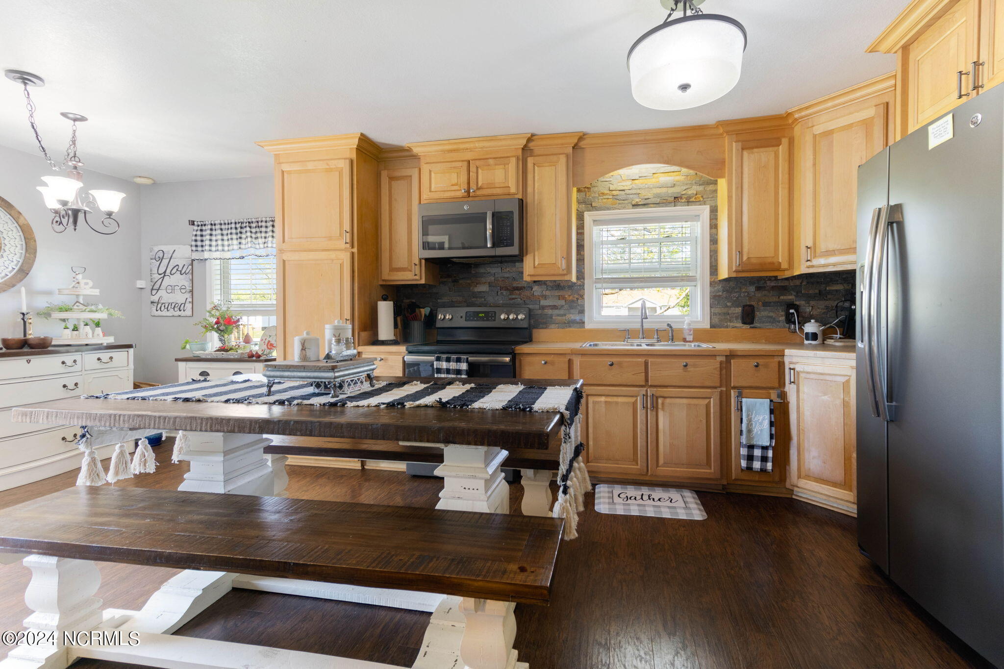 4367 M M Ray Road Clarendon, NC 28432 - Photo 11 of 39 Eat In Kitchen