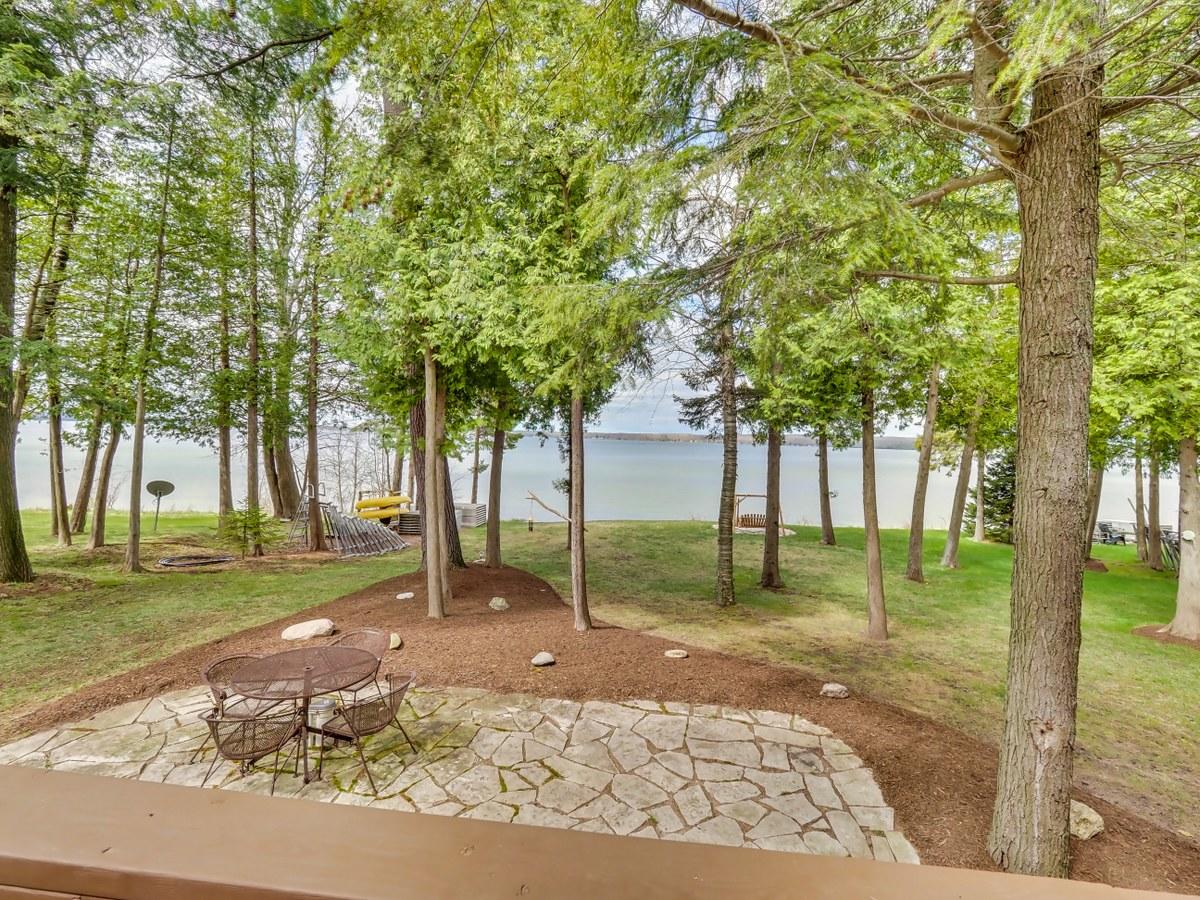 4729 East Burt Lake Road Cheboygan, MI 49721 - Photo 5 of 40 Gallery Image 5
