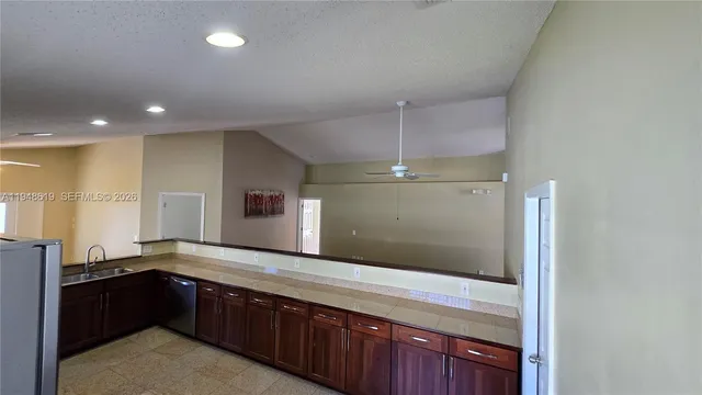 $2,500 | 180 Laurel Ridge Pass, Davenport, FL 33897