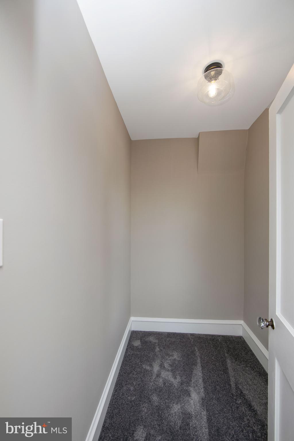 122 Harwicke Road Springfield, PA 19064 - Photo 35 of 50 main bedroom walk-in closet