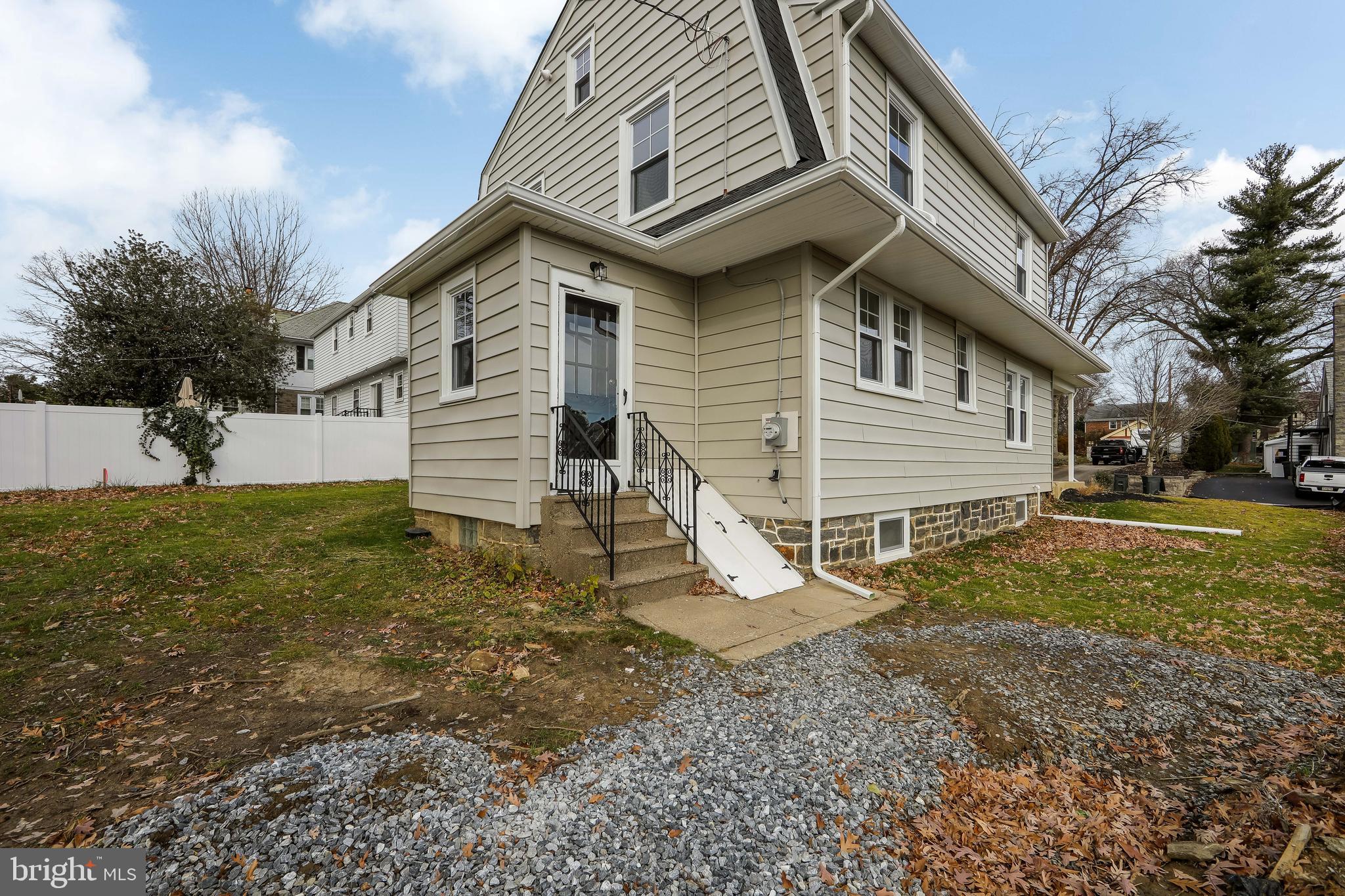 122 Harwicke Road Springfield, PA 19064 - Photo 6 of 50