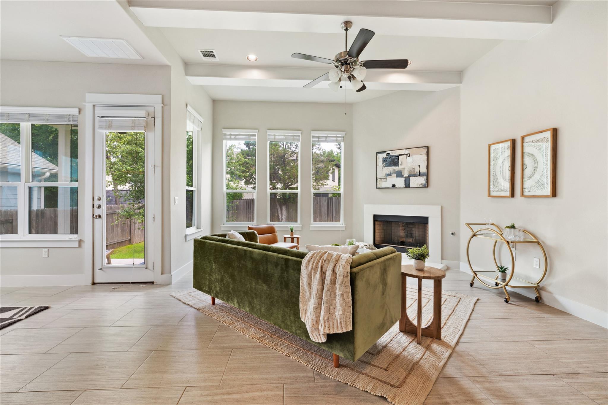 12908 Armaga Springs Road Austin, TX 78727 - Photo 7 of 37