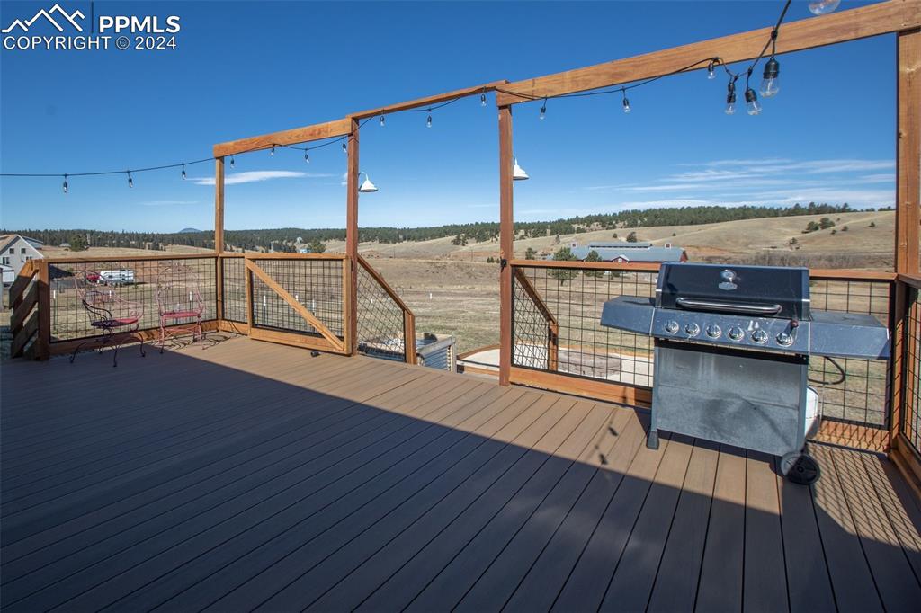 69 Aspen Drive Divide, CO 80814 - Photo 41 of 50 a view of a balcony with a ocean view