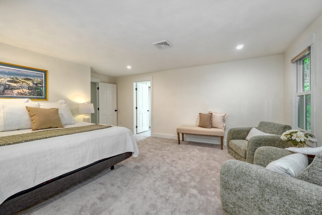 17 Longmeadow Road Lincoln, MA 01773 - Photo 14 of 33 Gallery Image 14