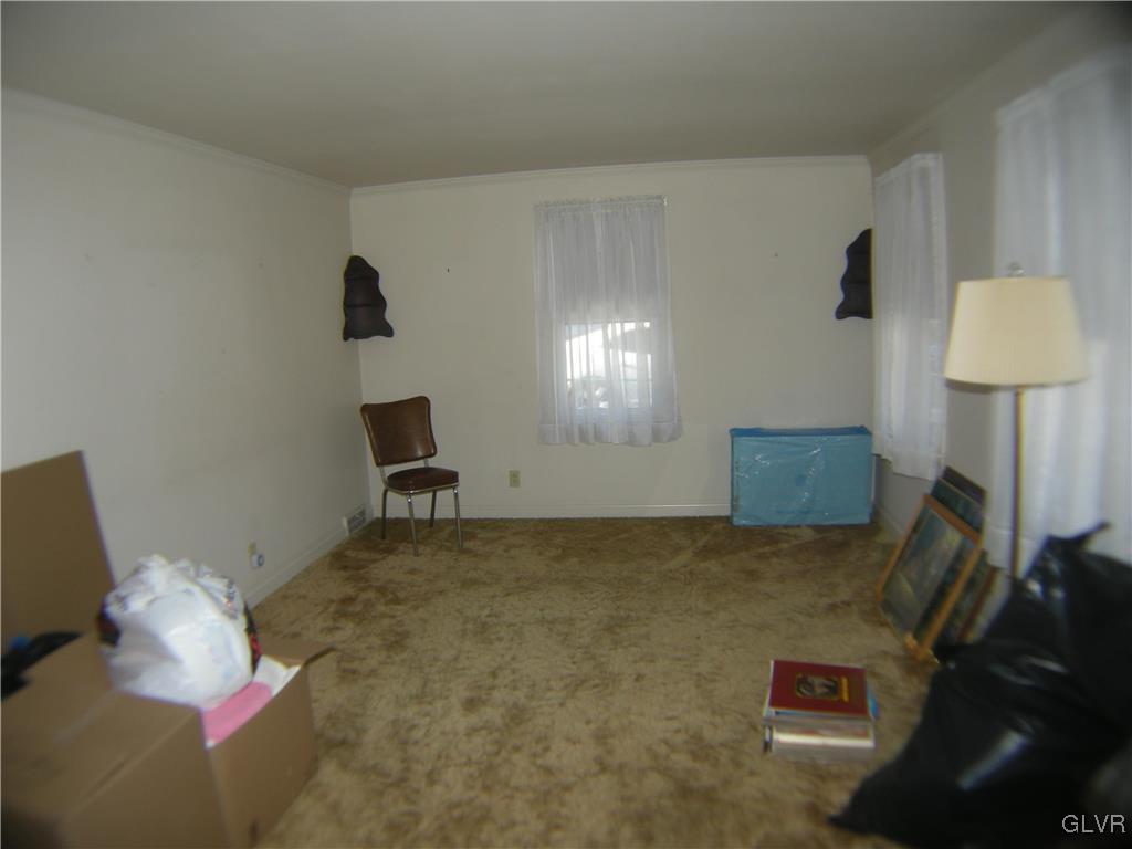 526 Willow Road Hellertown, PA 18055 - Photo 5 of 21 Gallery Image 5