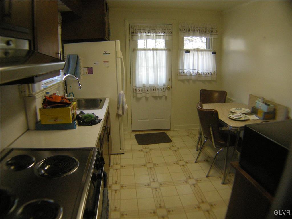 526 Willow Road Hellertown, PA 18055 - Photo 9 of 21 Gallery Image 9