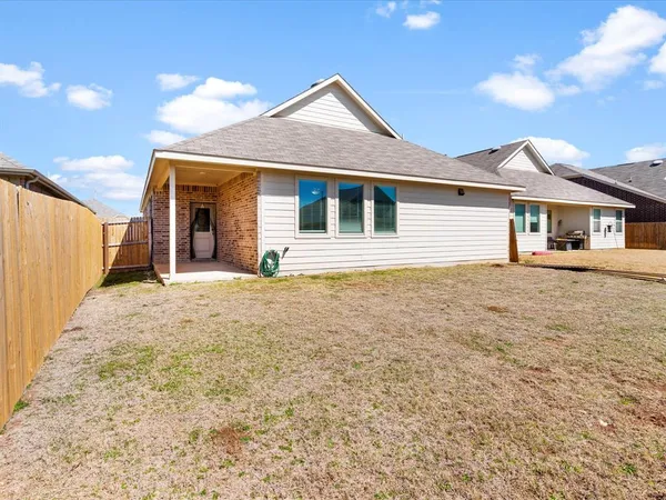 $2,500 | 2525 Starwater Drive, Fort Worth, TX 76179