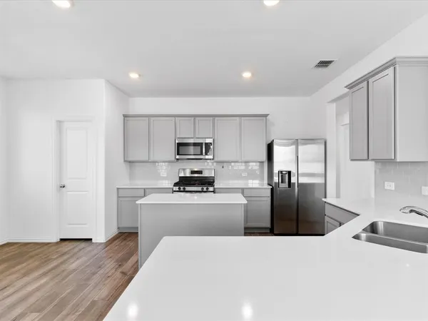 $2,500 | 2525 Starwater Drive, Fort Worth, TX 76179