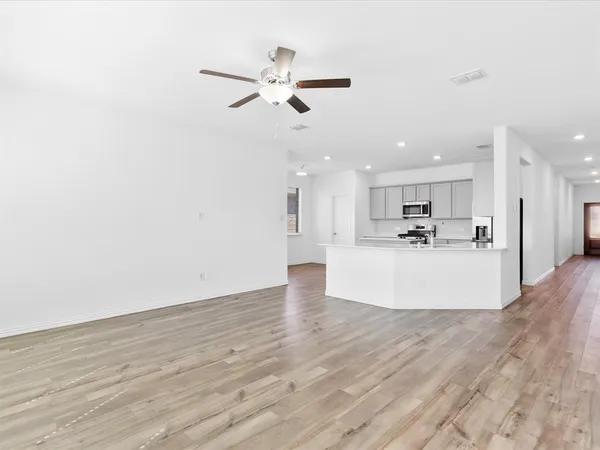 $2,500 | 2525 Starwater Drive, Fort Worth, TX 76179