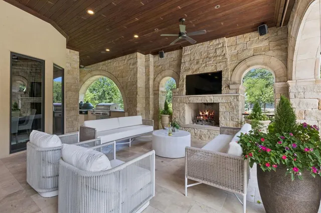 $8,499,000 | 690 South Peytonville Avenue, Southlake, TX 76092