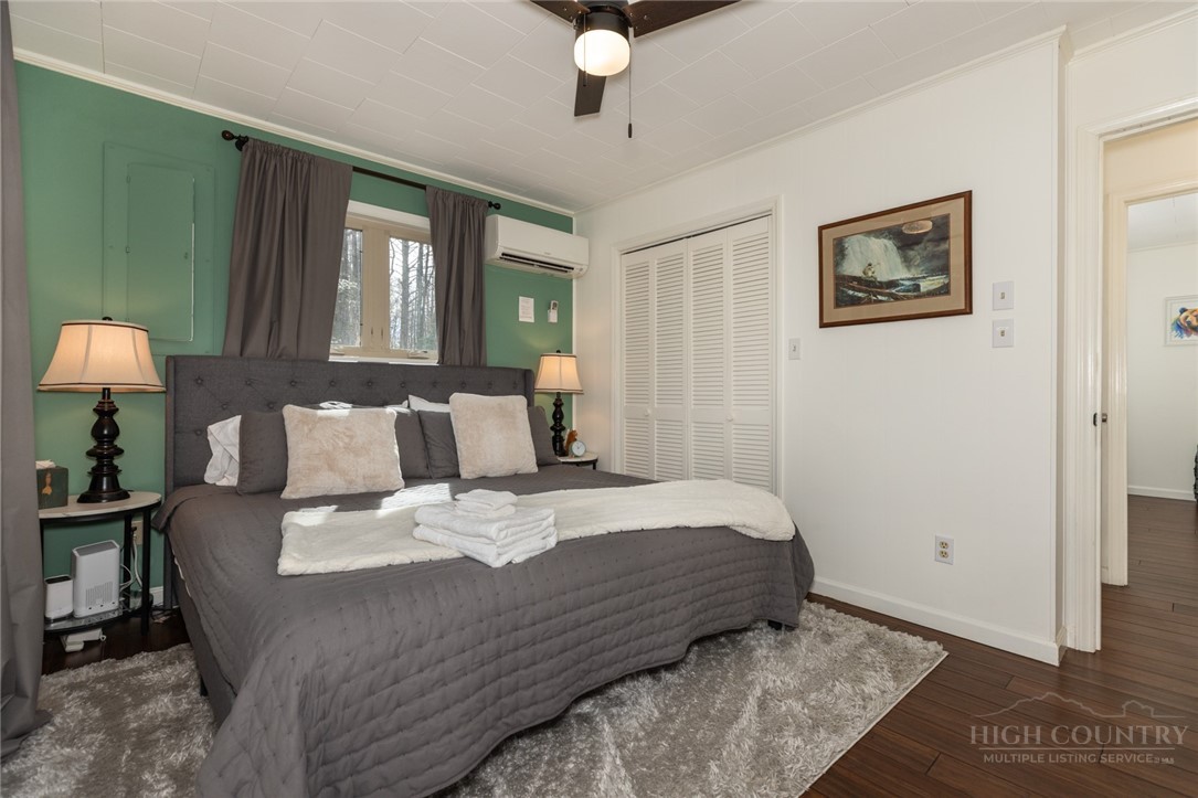 603 Hawk Ridge Road Deep Gap, NC 28618 - Photo 8 of 32 Gallery Image 8